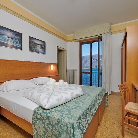 Hotel Eden Brenzone sul Garda Pokój zdjęcie