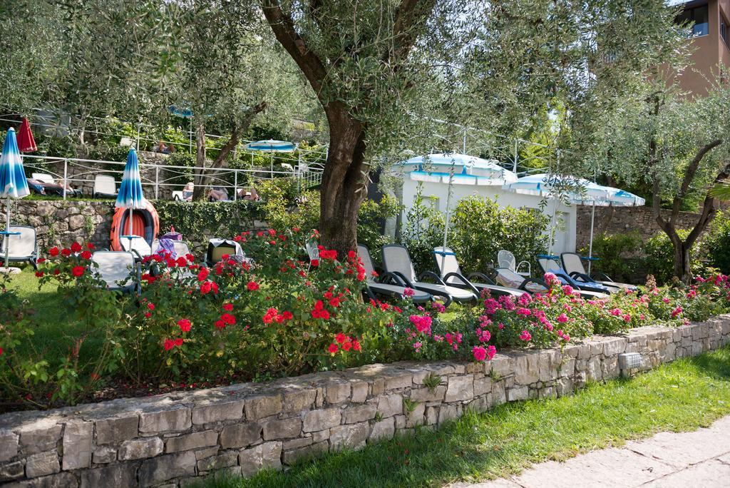 Hotel Eden Brenzone sul Garda Zewnętrze zdjęcie