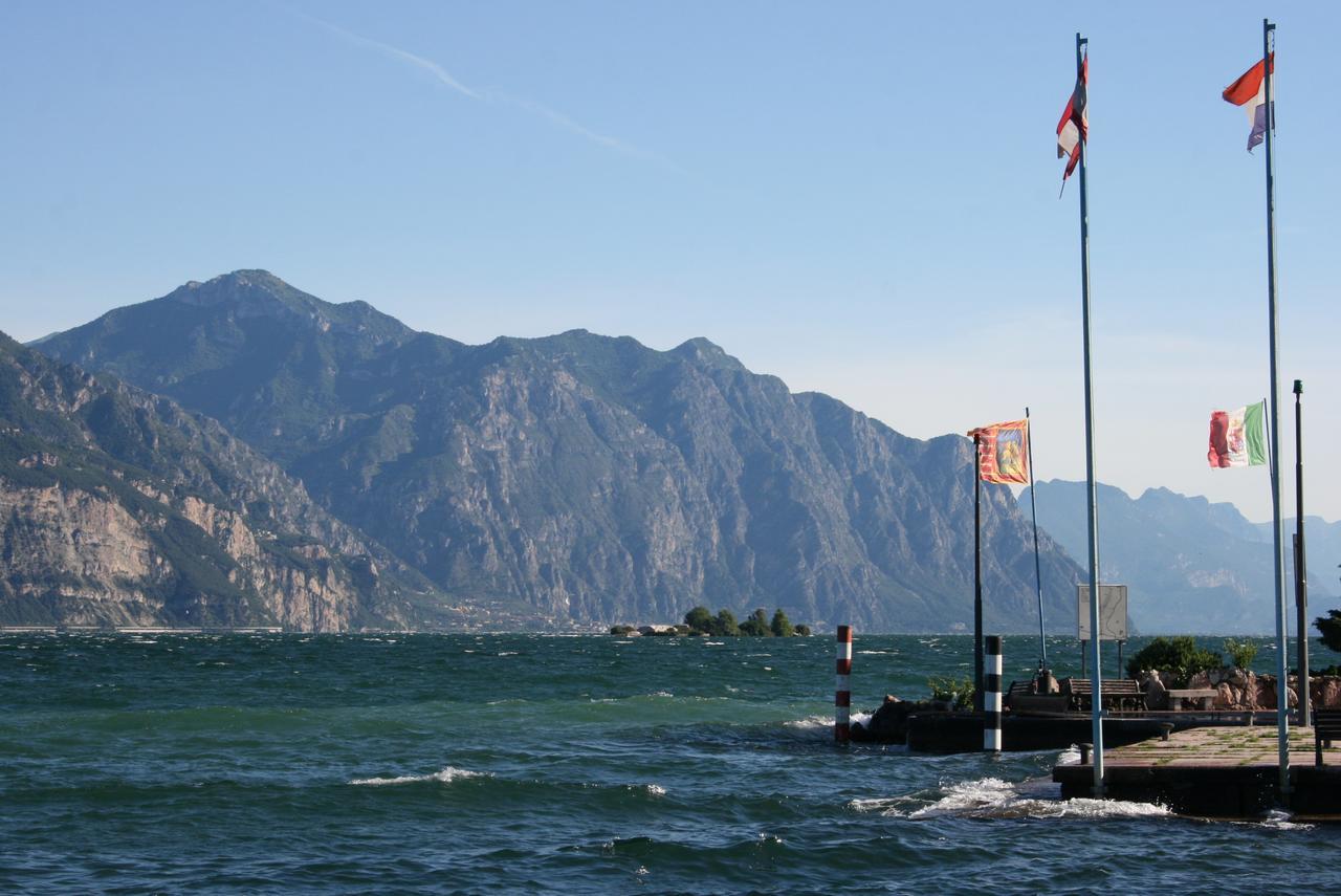 Hotel Eden Brenzone sul Garda Zewnętrze zdjęcie